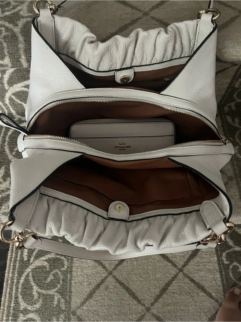White Coach Purse Set - Picture 2 of 7